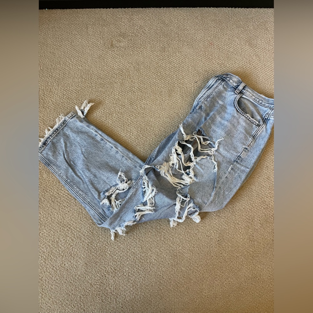 American eagle mom jeans